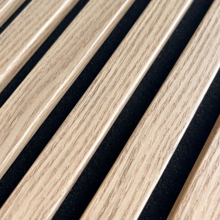 Lamele ścienne akustyczne na filcu Dąb Jasny 2,1 x 30,5 cm – dł. 2,7 m Lamele ścienne akustyczne na filcu Dąb Jasny 2,1 x 30,5 cm – dł. 2,7 m