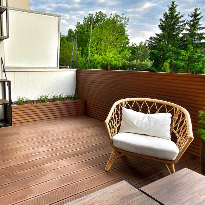 Deska Kompozytowa Lamelowa Premium Teak – dł. 2,9 m Deska Kompozytowa Lamelowa Premium Teak – dł. 2,9 m