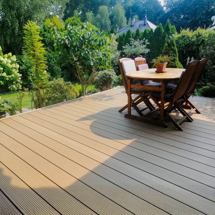 Deska Tarasowa Kompozytowa Standard 15 Miodowy Teak – dł. 4 m