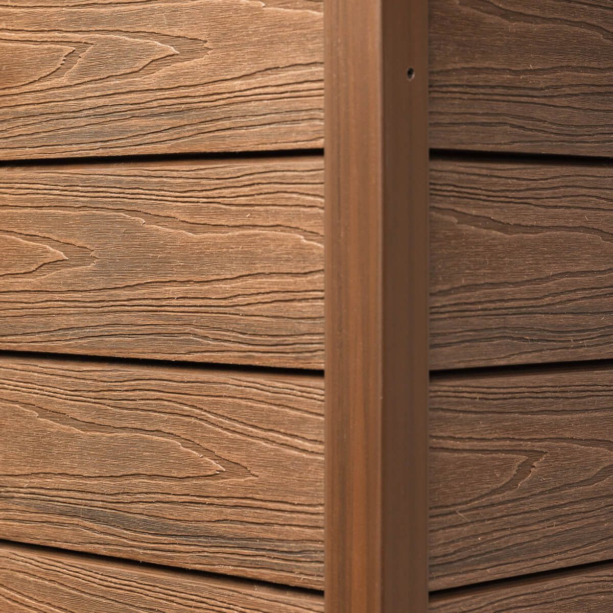 Deska Elewacyjna Kompozytowa Szczotkowana Premium Teak – dł. 3,6 m Deska Elewacyjna Kompozytowa Szczotkowana Premium Teak – dł. 3,6 m