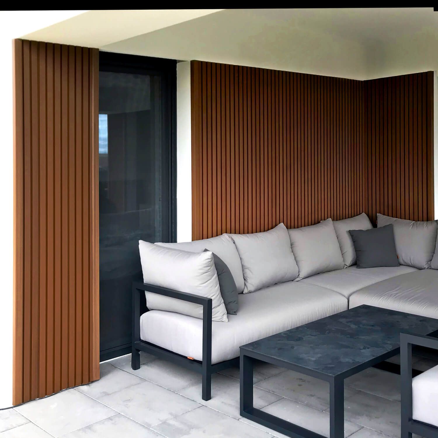 Deska Kompozytowa Lamelowa Premium Teak – dł. 2,9 m Deska Kompozytowa Lamelowa Premium Teak – dł. 2,9 m