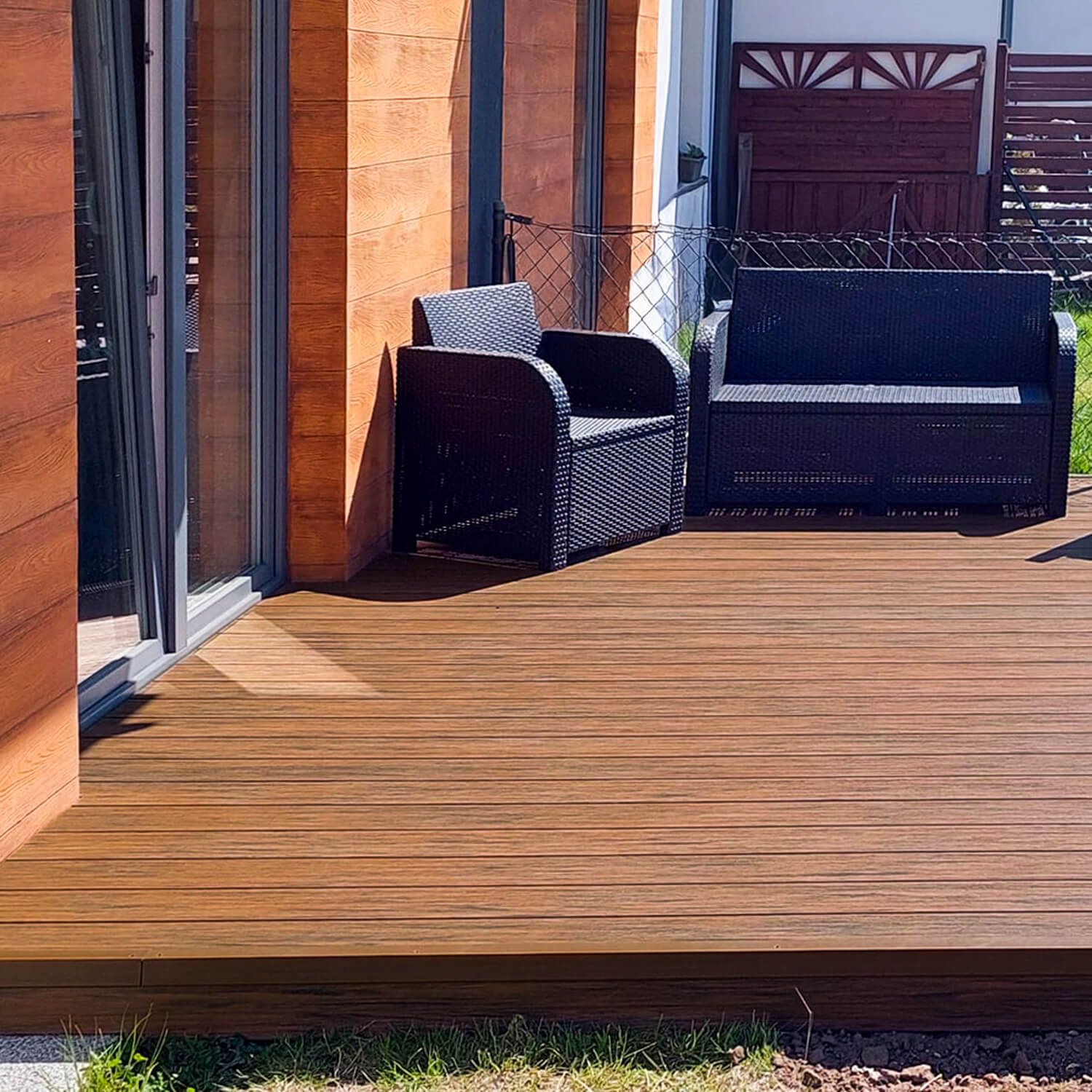 Deska Tarasowa Kompozytowa Premium Teak / Redwood – dł. 4 m Deska Tarasowa Kompozytowa Premium Teak / Redwood – dł. 4 m
