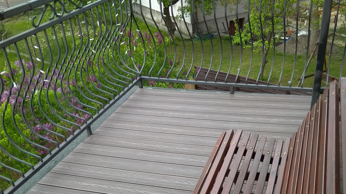 Balkonas iš 3D Ruda kompozitinės terasinės lentos