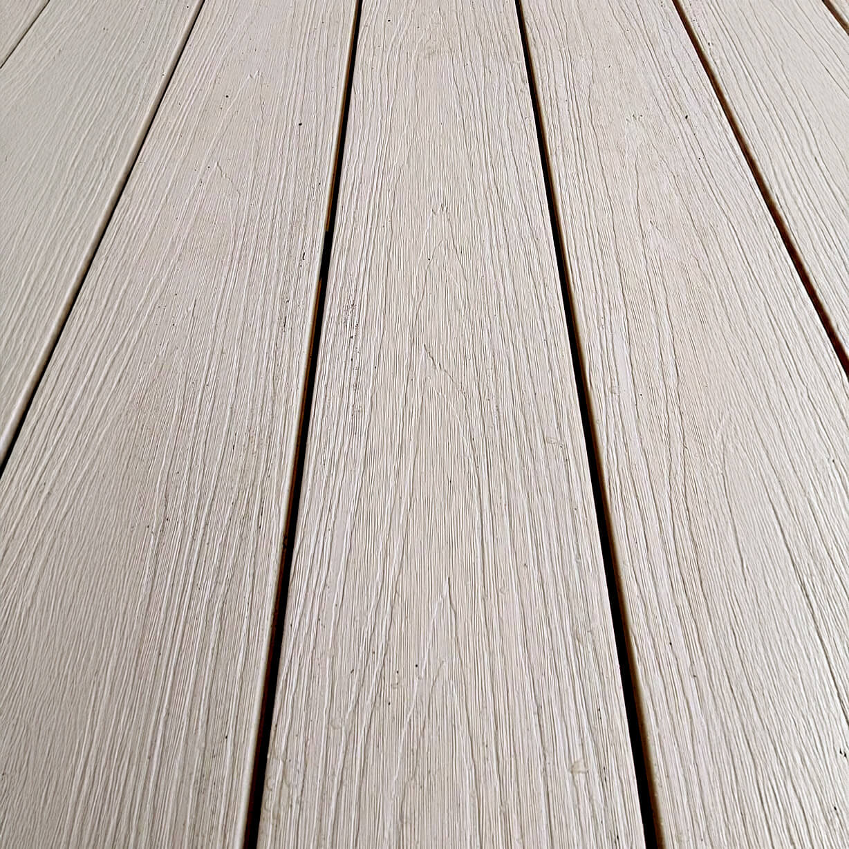 Kompozitinės terasinės lentos balkone - Premium Ecru
