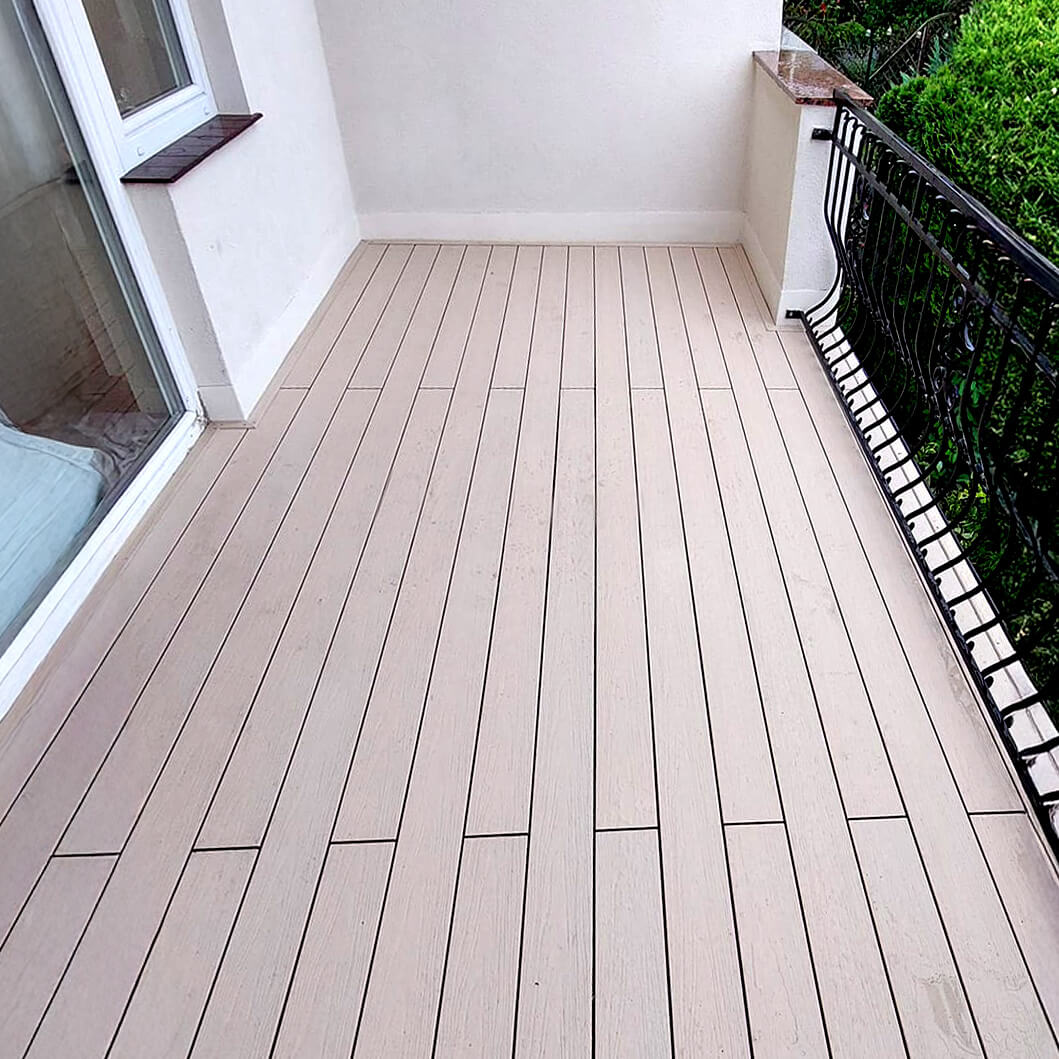 Kompozitinės terasinės lentos balkone - Premium Ecru