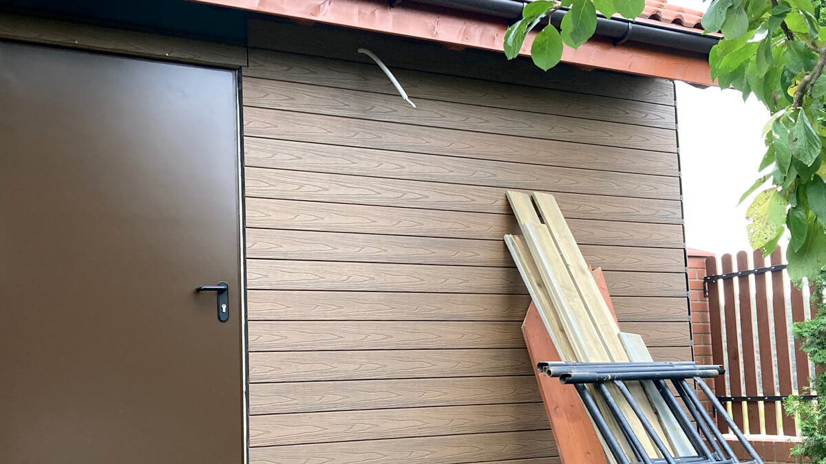 Pirties apdaila, Premium Teak kompozitinė fasado lenta