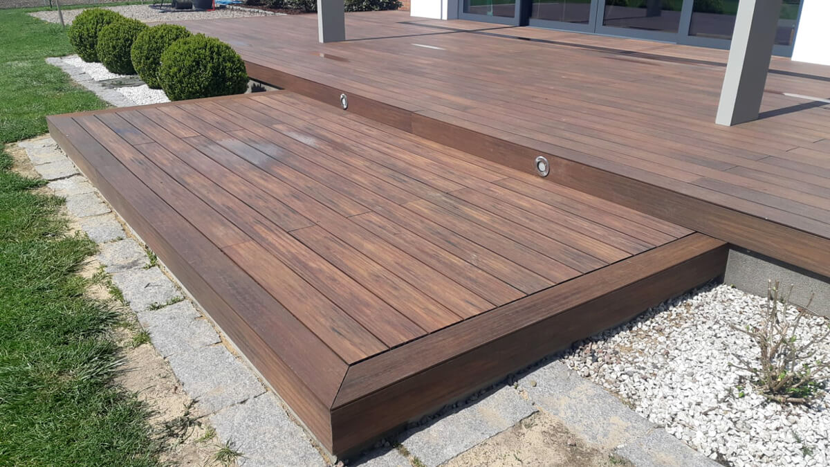 Pakelta terasa, Premium Redwood kompozitinė terasinė lenta