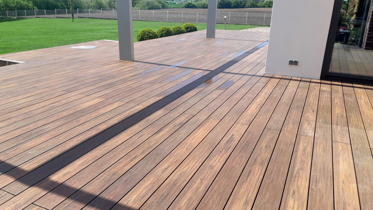 Pakelta terasa, Premium Redwood kompozitinė terasinė lenta