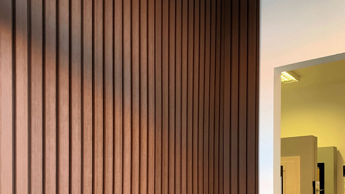 Lamelinių lentų montavimas svetainėje, Redwood sieninės lamelės
