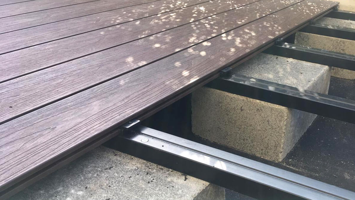 Terasos montavimas ant betoninių blokelių, Premium Redwood kompozitinė terasinė lenta