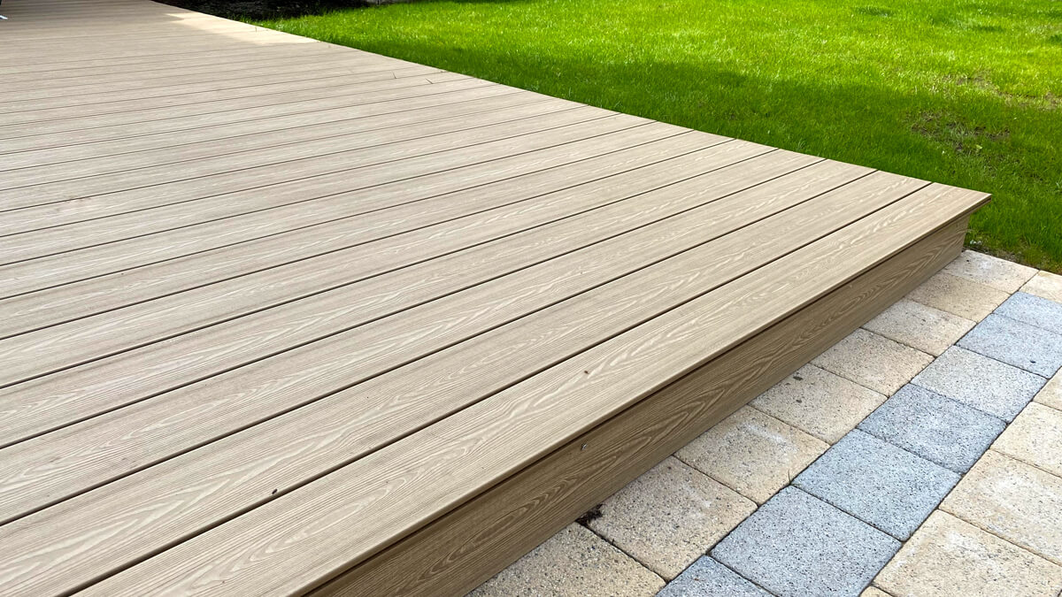 Terasa iš 3D Medaus Teak kompozitinės terasinės lentos, medienos struktūra