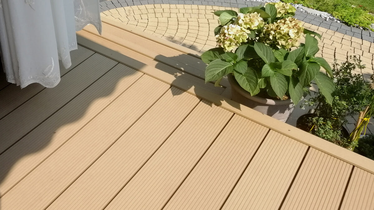 Terasa su laiptais, Standard Medaus Teak kompozitinė terasinė lenta