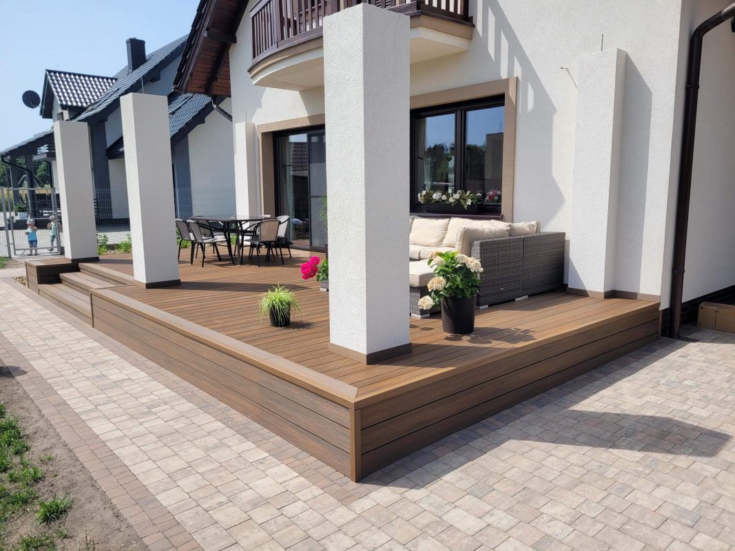 Kompozitinė terasa iš Premium Teak terasinės lentos