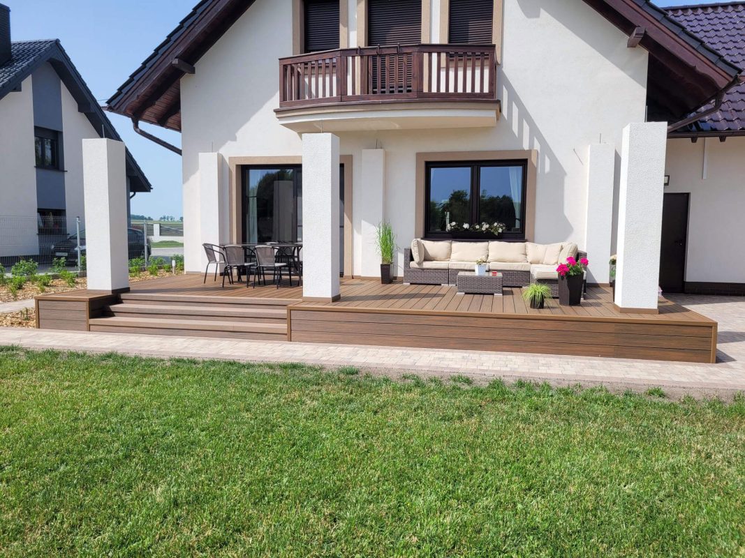 Kompozitinė terasa iš Premium Teak terasinės lentos