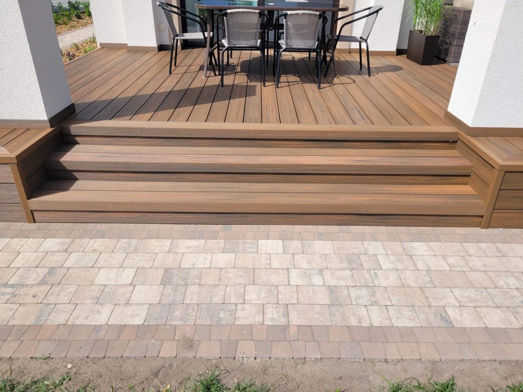 Kompozitinė terasa iš Premium Teak terasinės lentos
