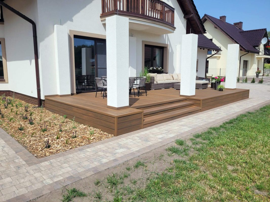 Kompozitinė terasa iš Premium Teak terasinės lentos