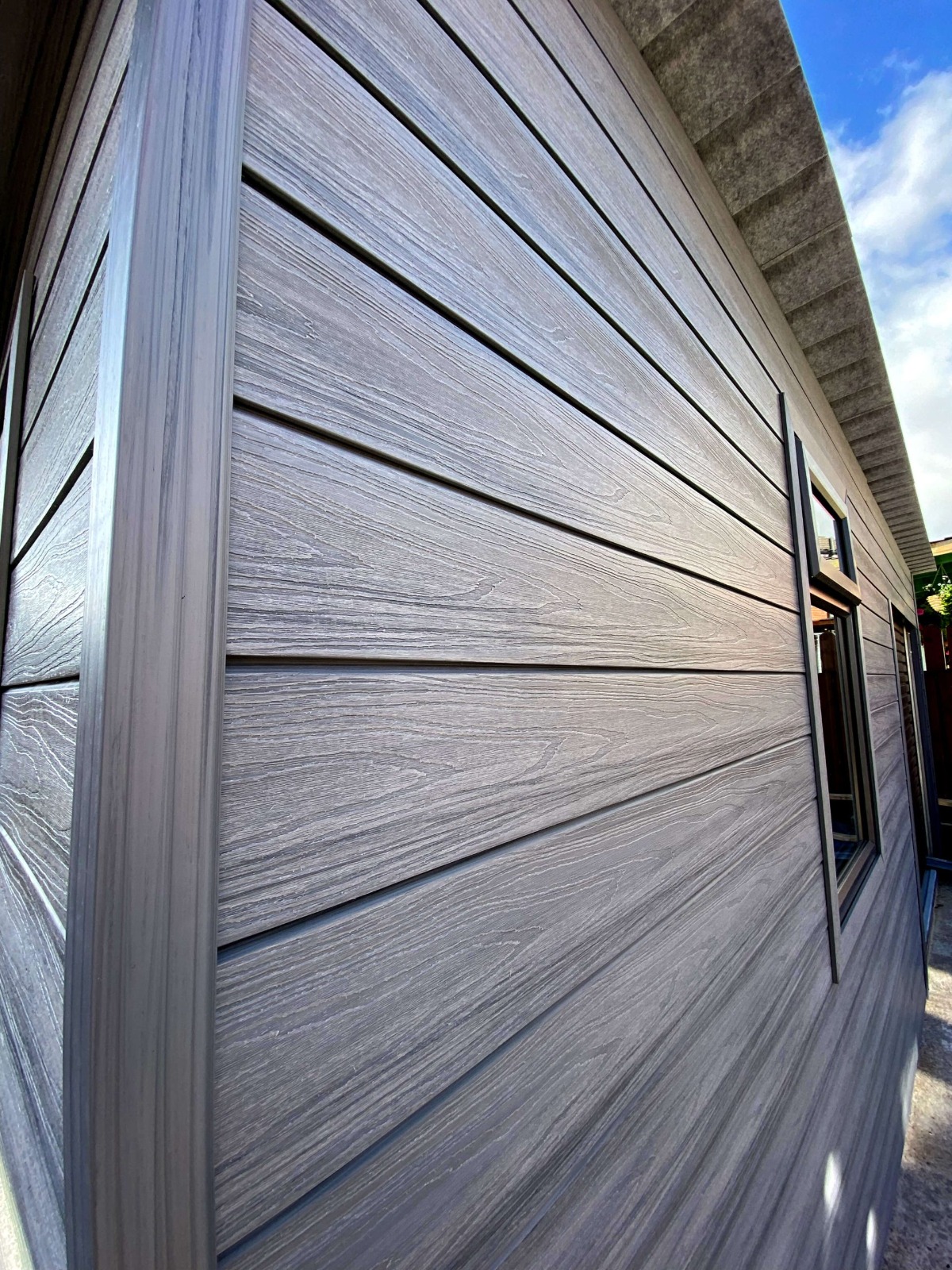 Sodo įrankių namelis – Premium Gray fasado lenta