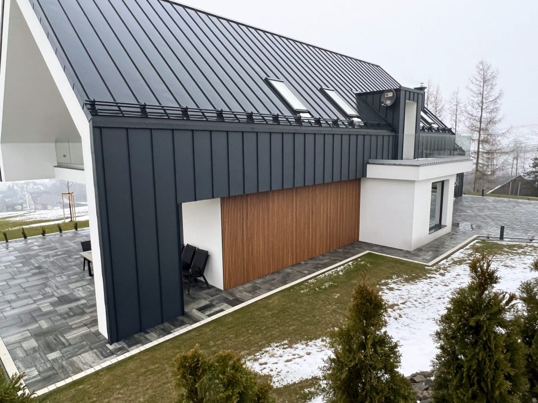 Namo fasadas – 3D fasado lamelės Amber