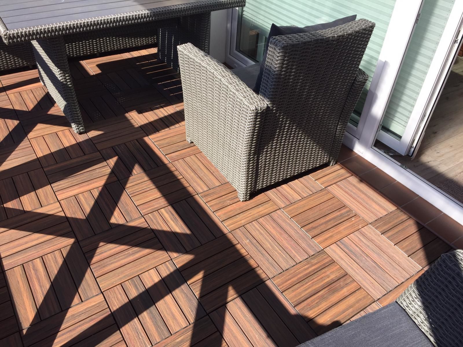 Balkonas iš Premium Redwood kompozitinių terasinių plytelių