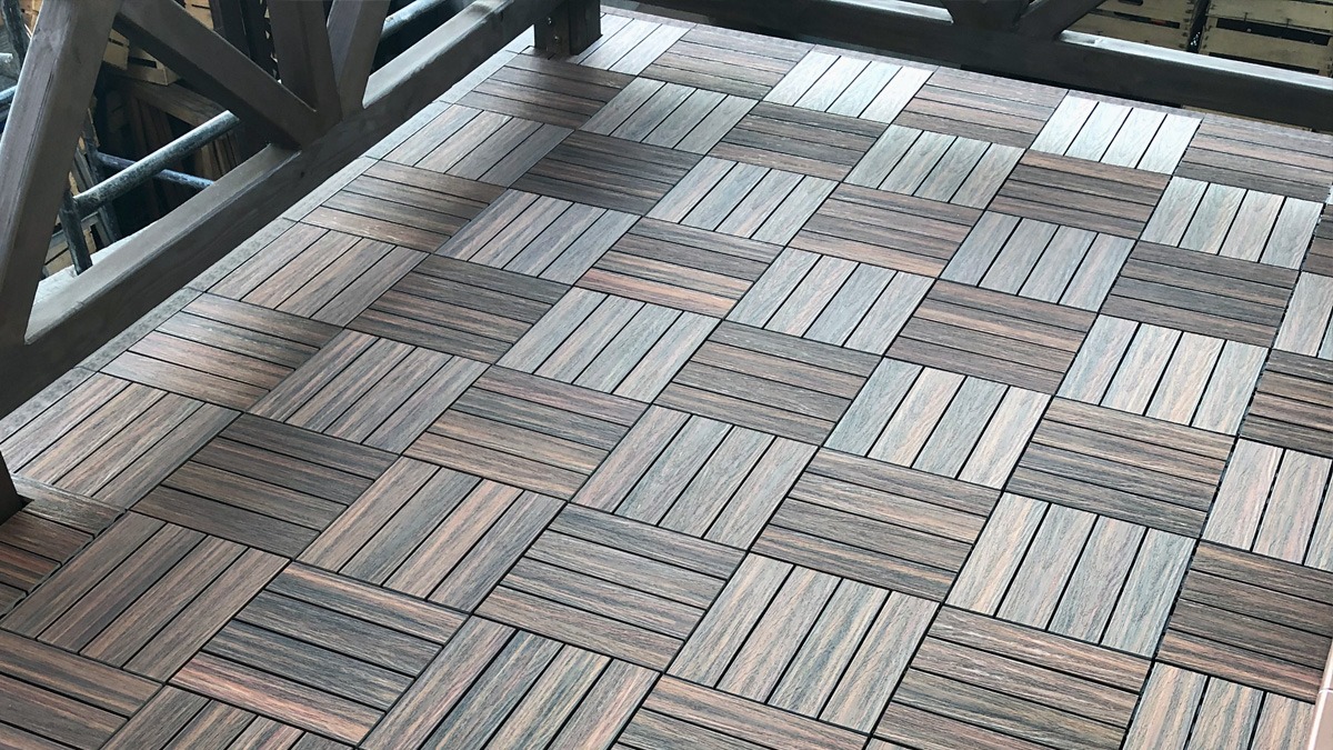 Balkonas, Premium Redwood kompozitinė terasinė plytelė