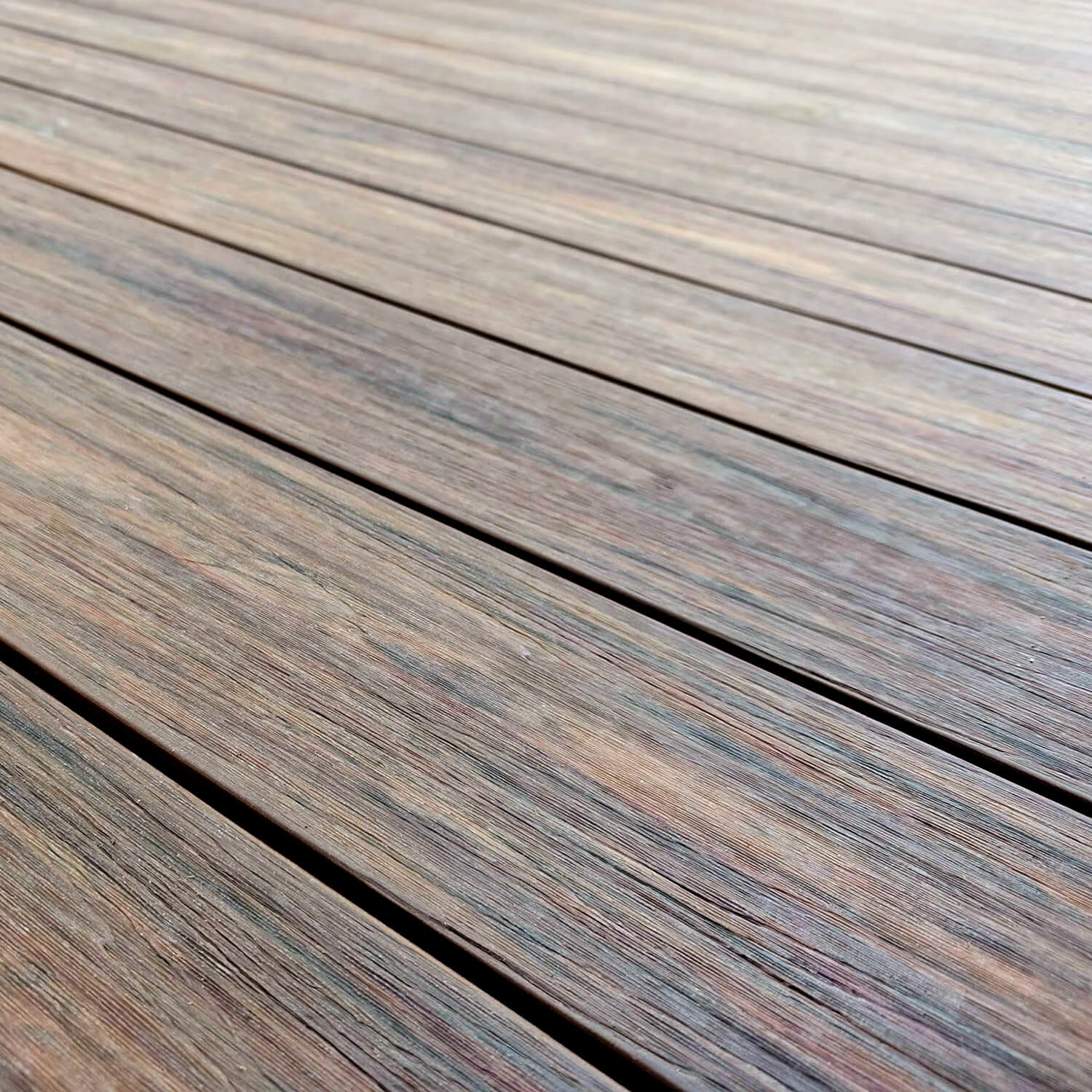 Moderni terasa iš kompozitinės lentos Premium Redwood