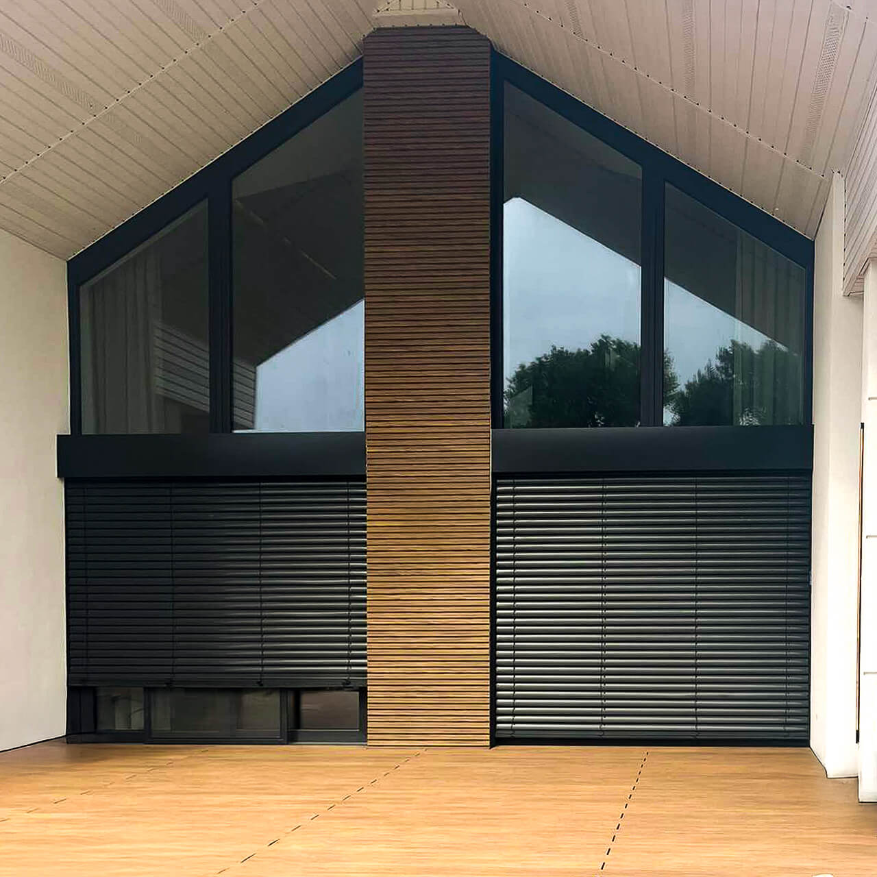 Terasa ir fasadas iš kompozitinės lentos Ąžuolas Winchester – moderni stiliaus dermė