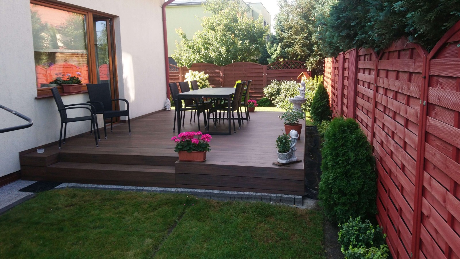 Terasa iš Premium Redwood kompozitinės terasinės lentos