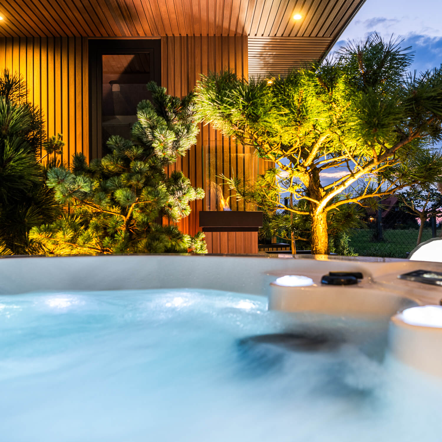 Prabangi lauko sauna – apdaila lamelėmis Premium Antikinis Ąžuolas
