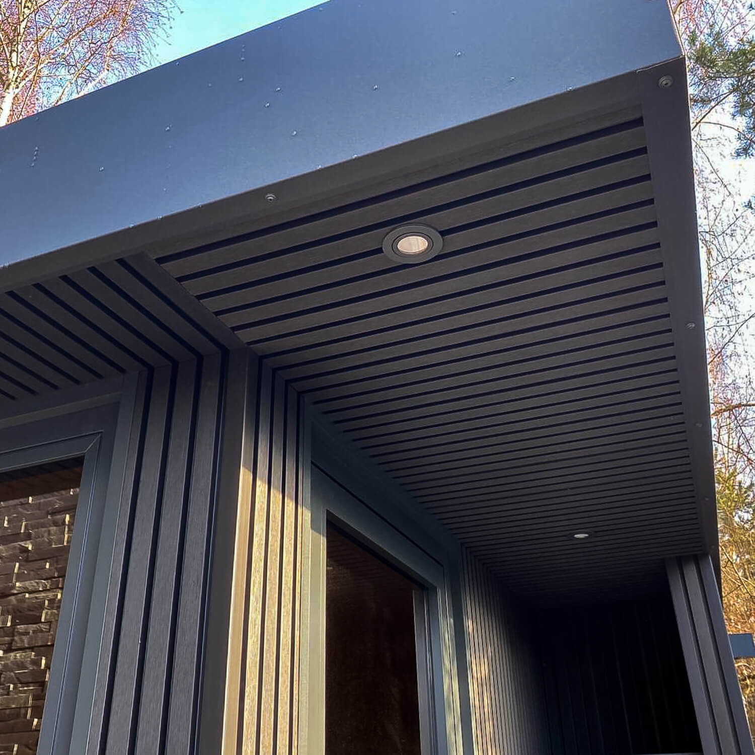 Minimalistinė lauko sauna - lamelės Premium Silver Gray