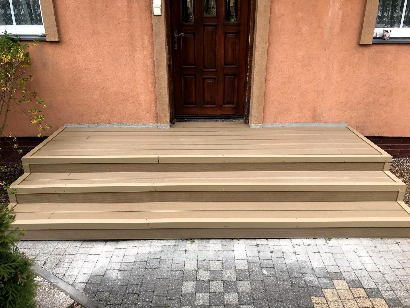 Laiptai iš Medaus Teak kompozitinių terasinių lentų