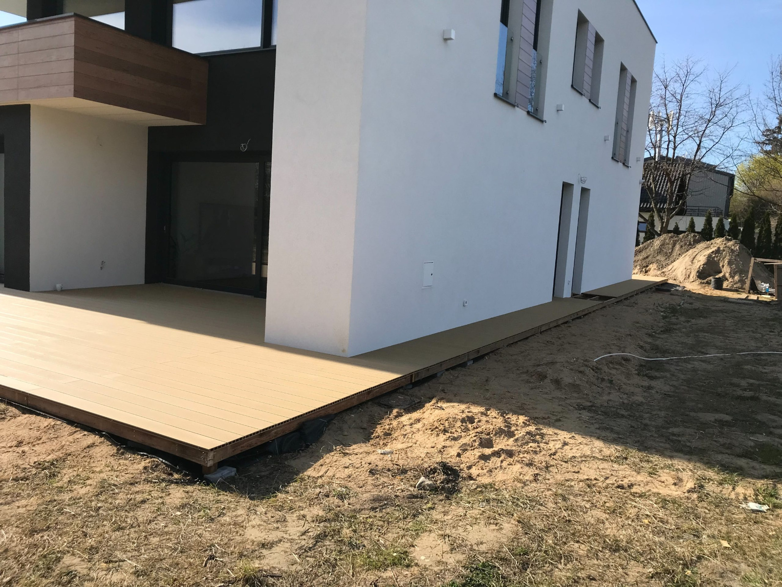 Terasa Standard Medaus Teak – funkionali erdvė aplink namą