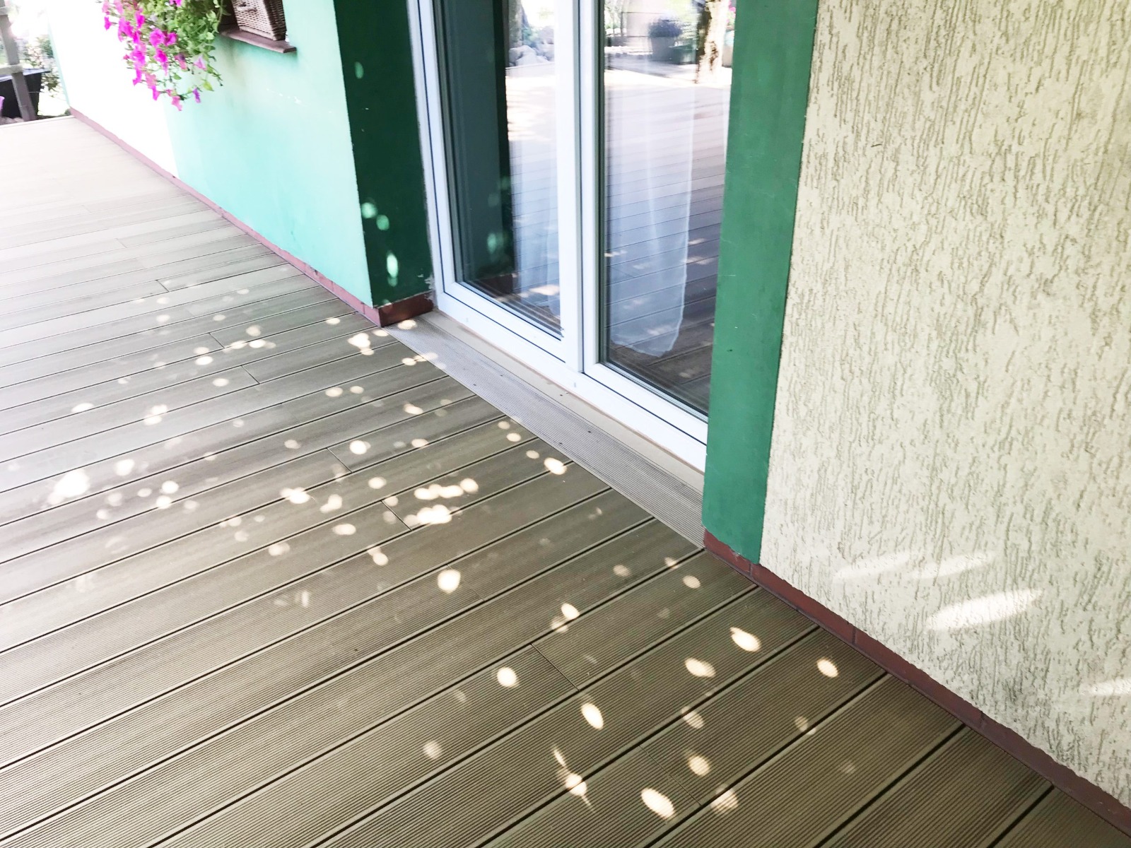 Terasa iš Standard Medaus Teak kompozitinių terasinių lentų