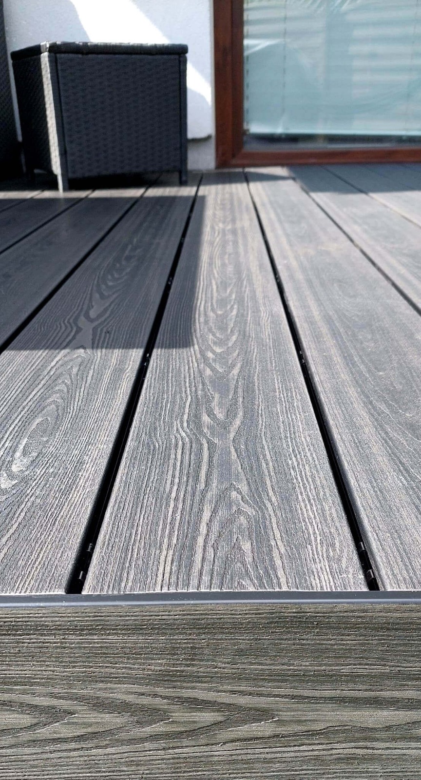 Terasa iš 3D Antracito kompozitinės terasinės lentos