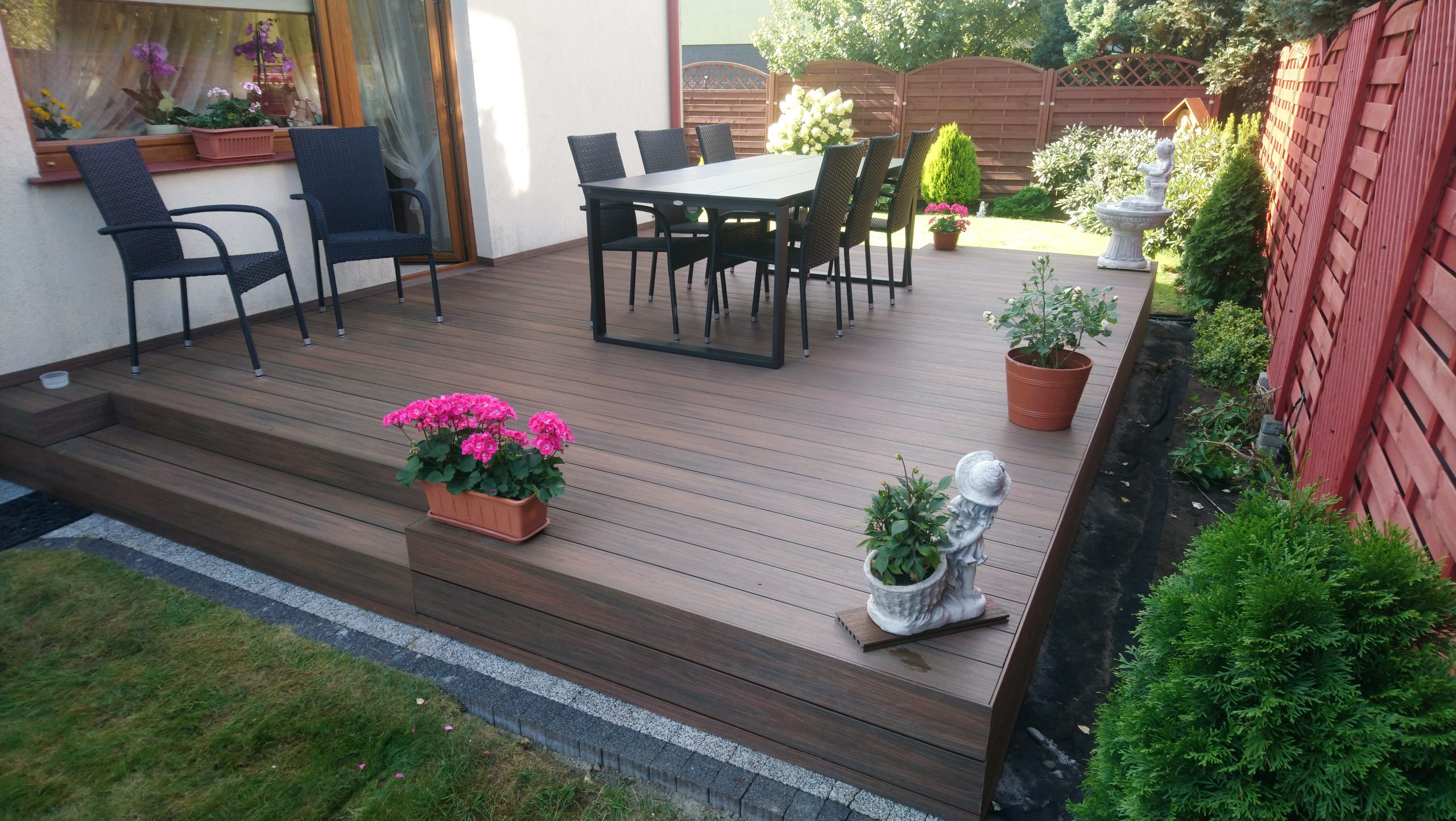 Terasa iš Premium Redwood kompozitinės terasinės lentos