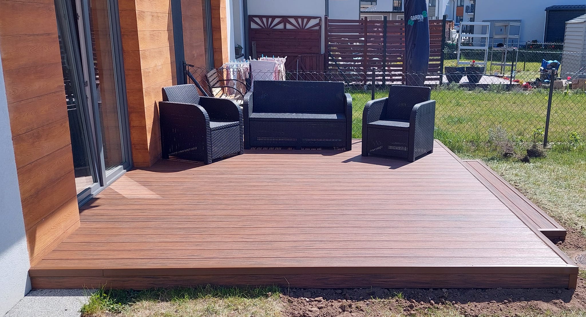 Premium Teak terasa – natūrali elegancija ir patogumas