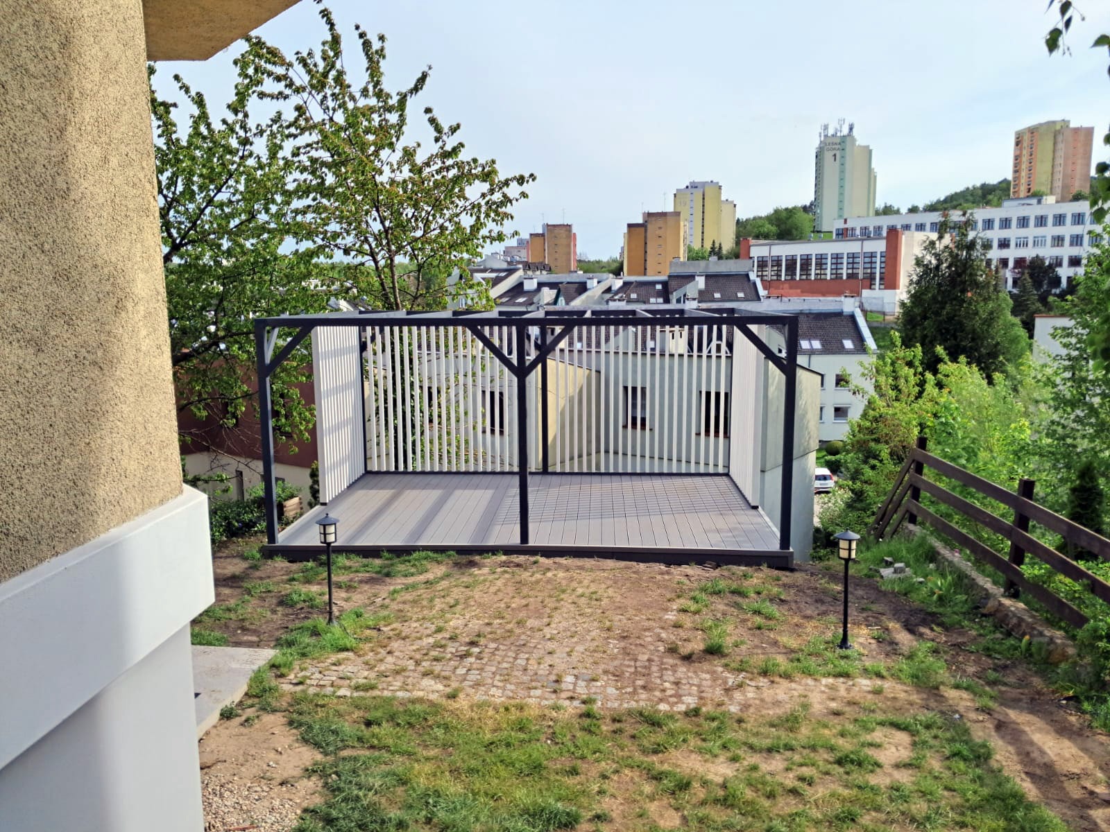 Pilka kompozitinė terasa – Standard Šviesiai Pilka terasinė lenta