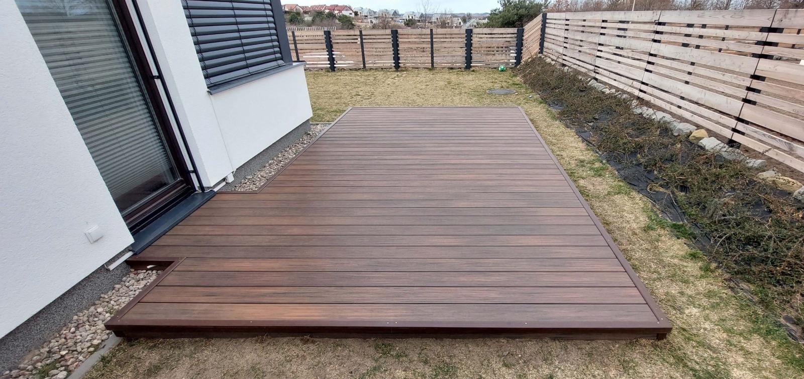 Didelė terasa iš Premium Redwood kompozitinės lentos
