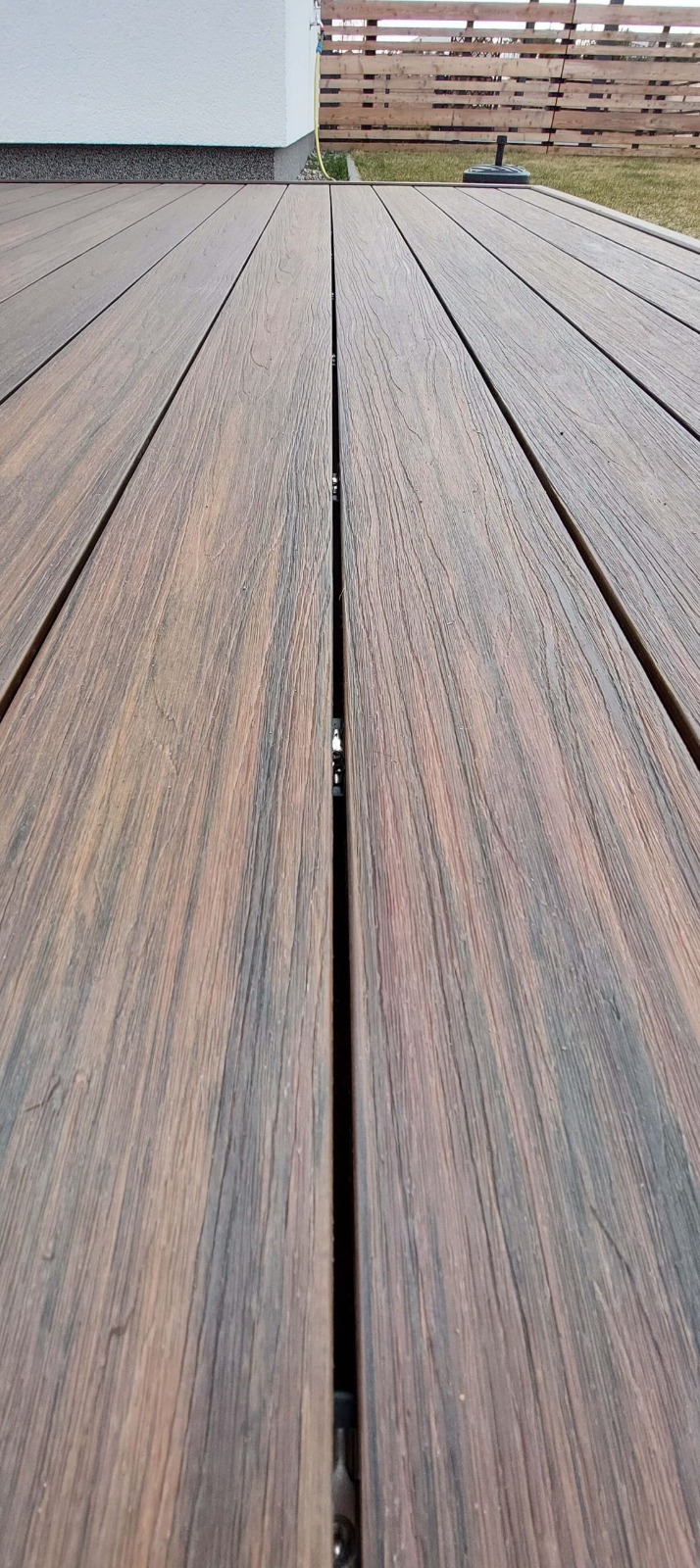 Didelė terasa iš Premium Redwood kompozitinės lentos