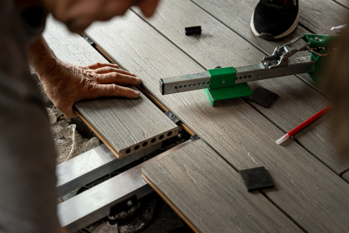 terasos realizacija gdanske kompozitinės lentos premium antique liderwood